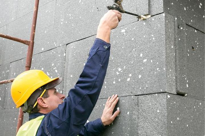 Montaż styropianu elewacyjnego