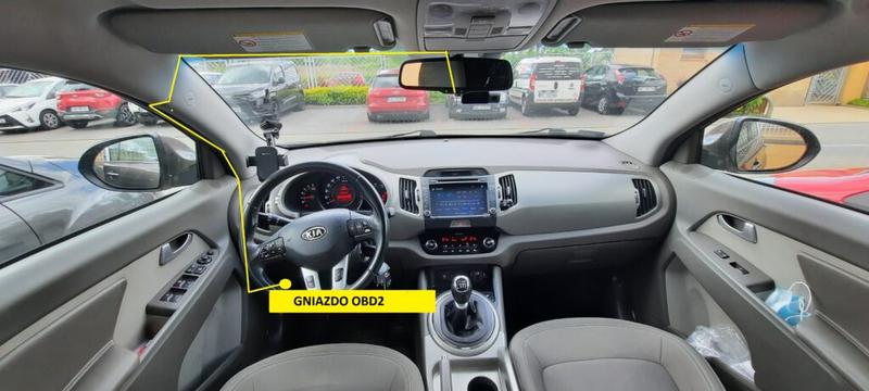 Montaż tylnej kamery samochodowej