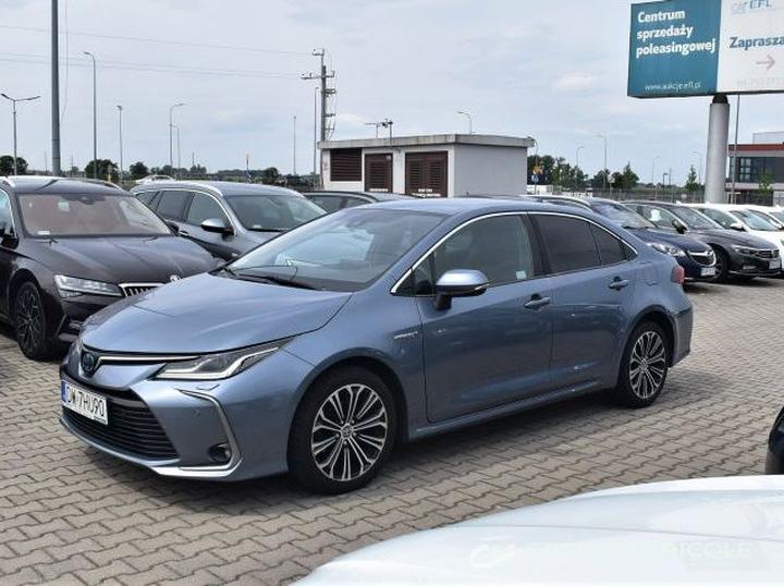 Odkryj tajemnice koloru celestial grey – co skrywa w sobie ta niebiańska szarość?