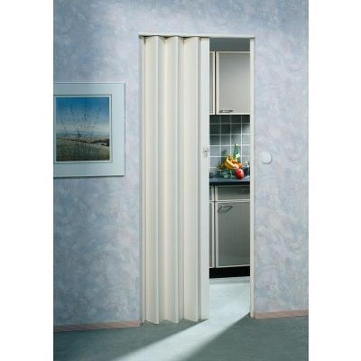 Praktyczny poradnik: Jak zamontować drzwi harmonijkowe – filmik krok po kroku