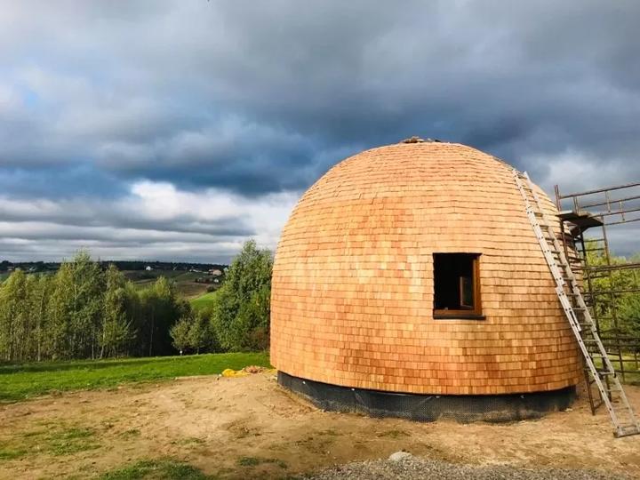 Jakie są prawdziwe koszty budowy domu kopułowego?