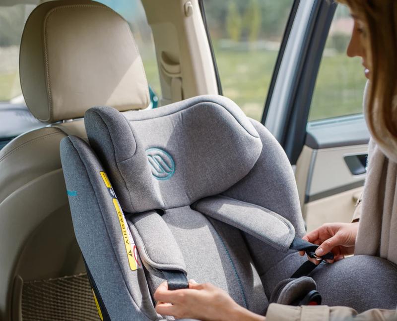 Instrukcja krok po kroku montażu fotelika