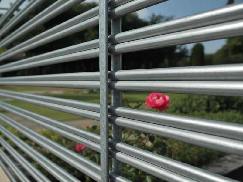 Materiały na fundament płotu murowanego