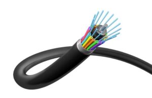 Praktyczny przewodnik: jak zamontować światłowód w kilku prostych krokach